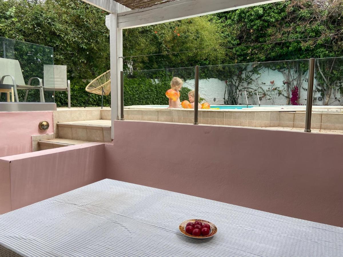 Villa Christina With Private Pool In Saronida, Near Stunning Beaches, Athens Airport & Sounio Exteriér fotografie